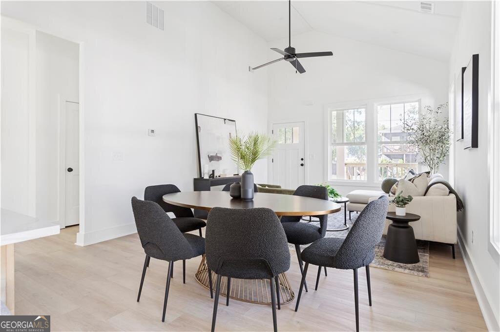 1041 White Oak AVE SW