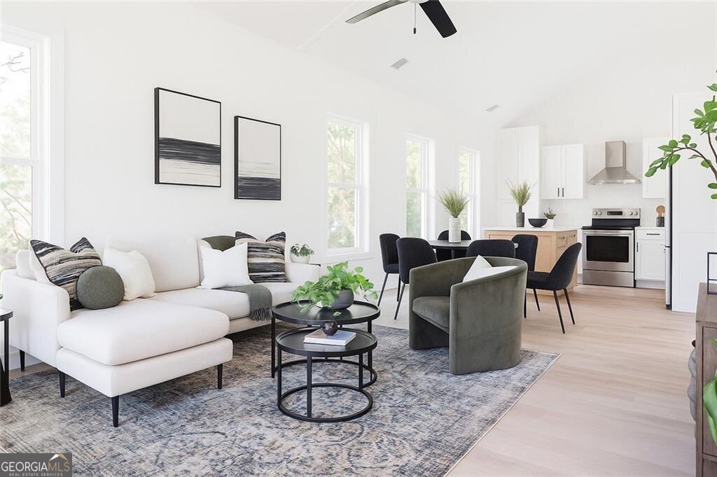 1041 White Oak AVE SW