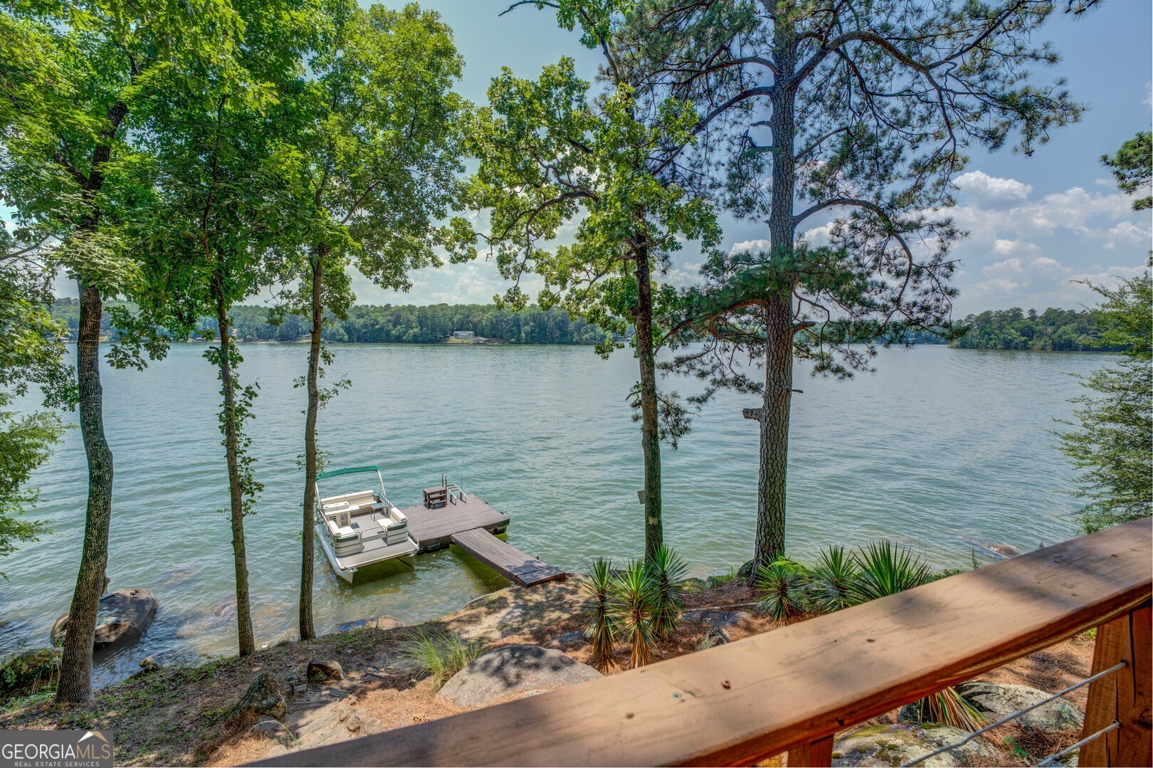 265 Shoreline DR