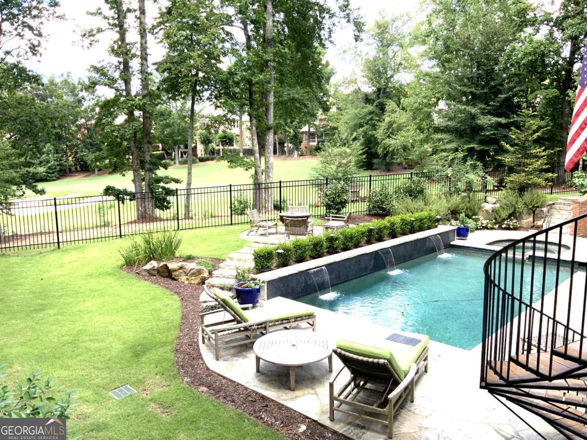 6995 Laurel Oak DR