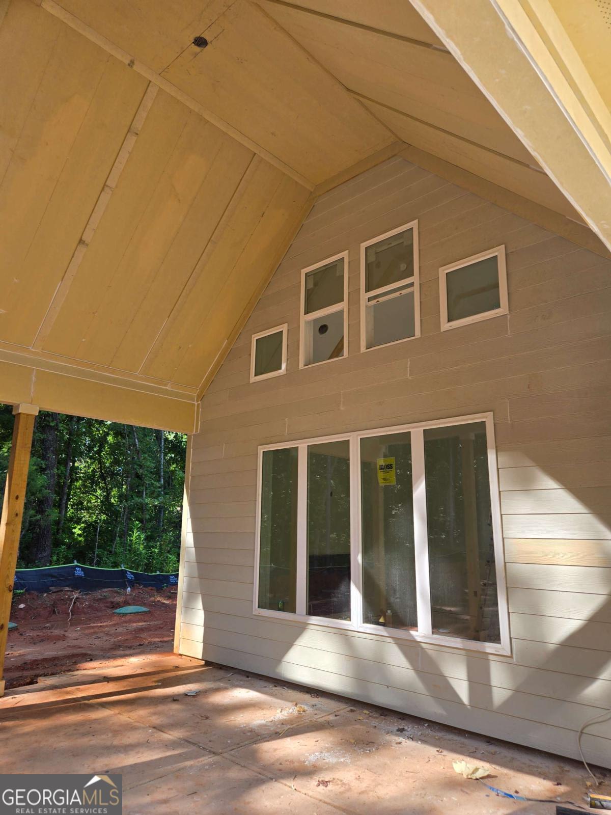 370 Harbour Shores DR