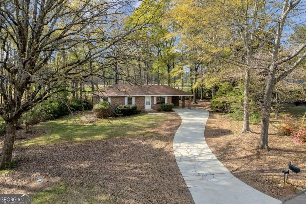 Photo of 104 W Reese Street, Monroe, GA 30655 (MLS # 10722431)