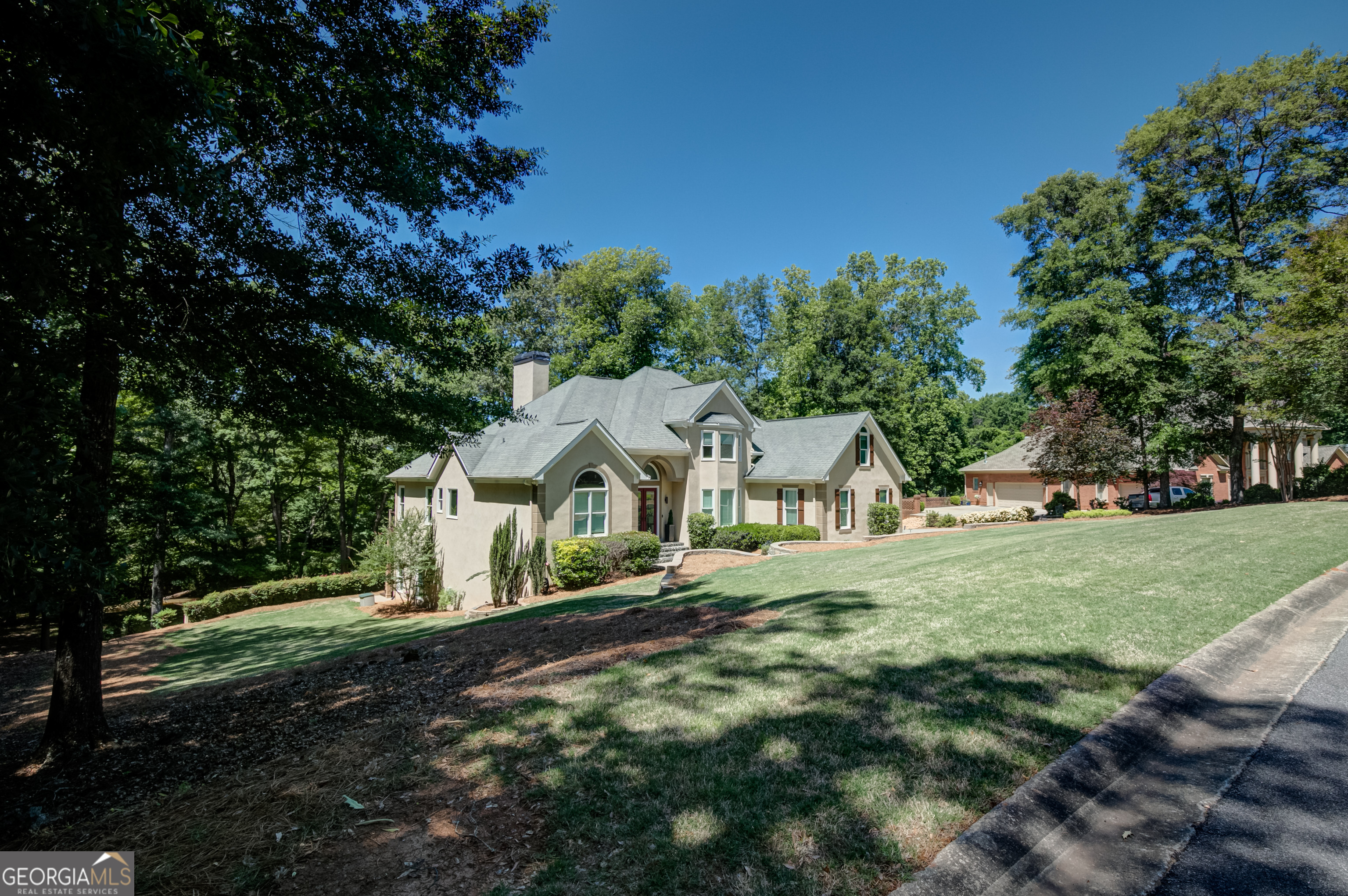 265 Broadmoor DR