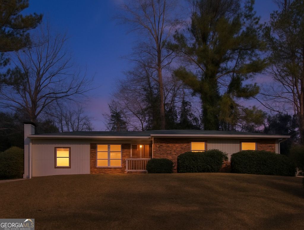 Photo of 70 Ruzelle Drive, Atlanta, GA 30354 (MLS # 10652810)