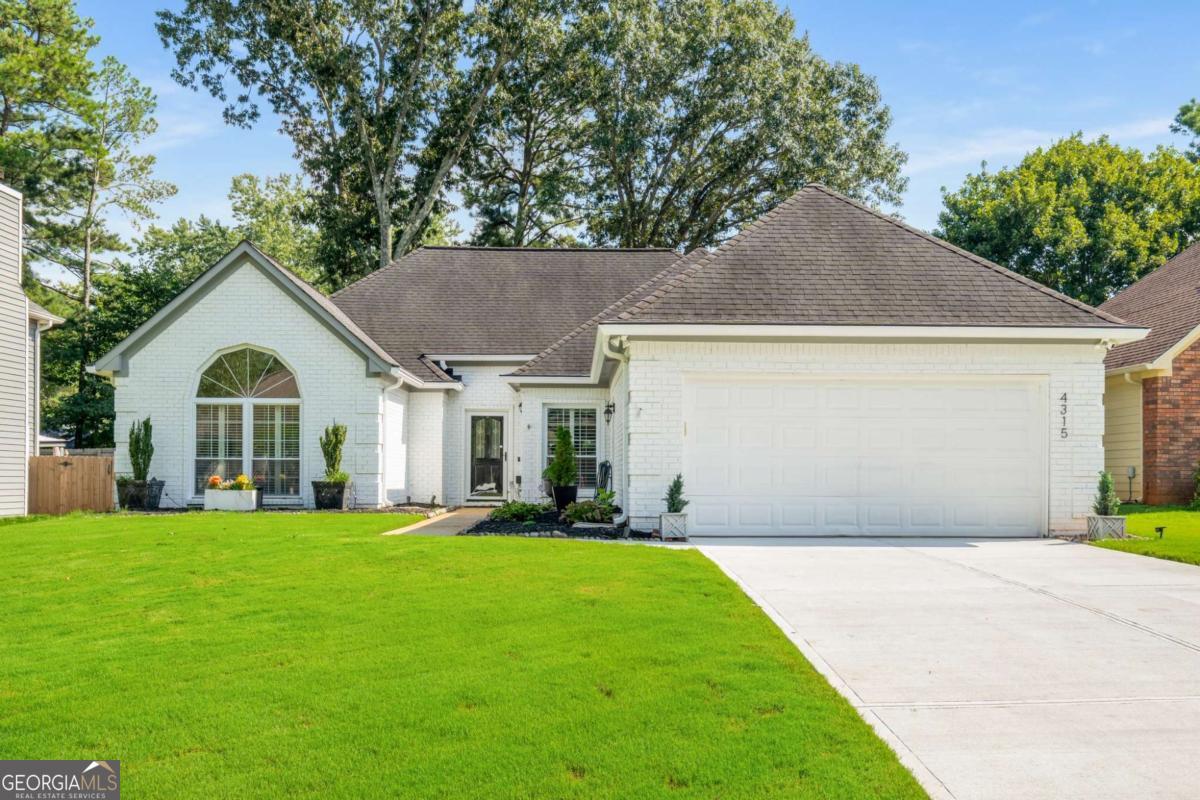 4315 Pinewalk DR