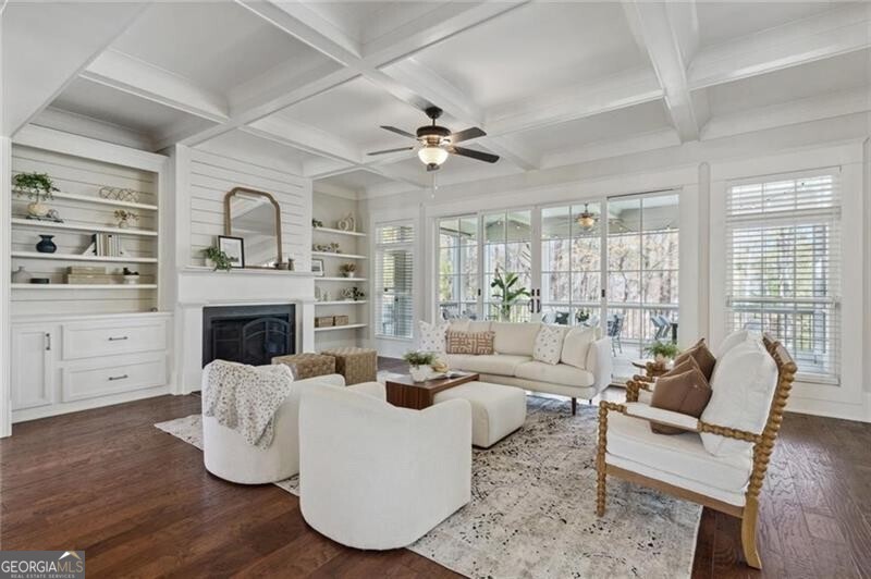 FIVE LAKESIDE - Residential Lease