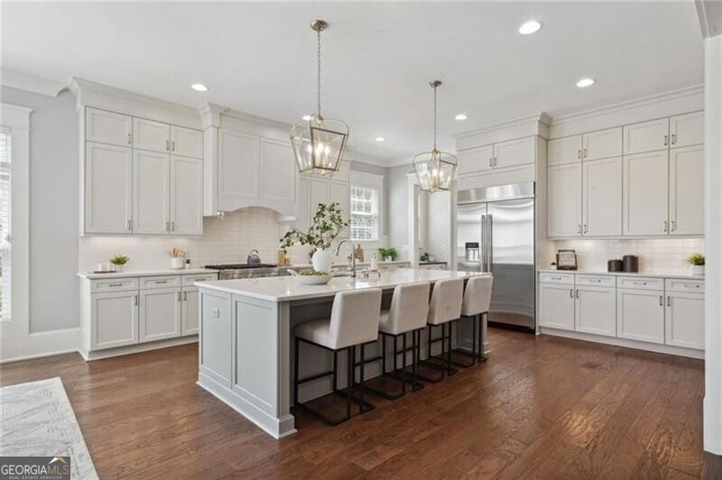 FIVE LAKESIDE - Residential Lease