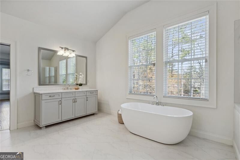 FIVE LAKESIDE - Residential Lease