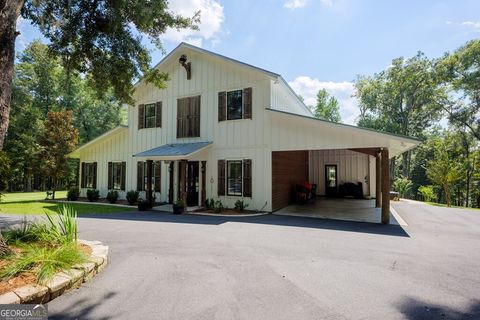 A home in Hahira