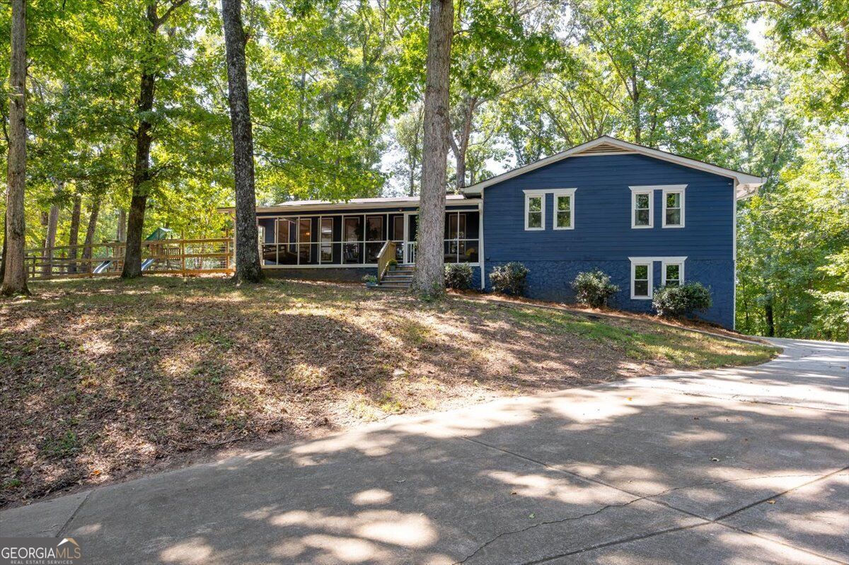 1055 Acworth Due West RD NW