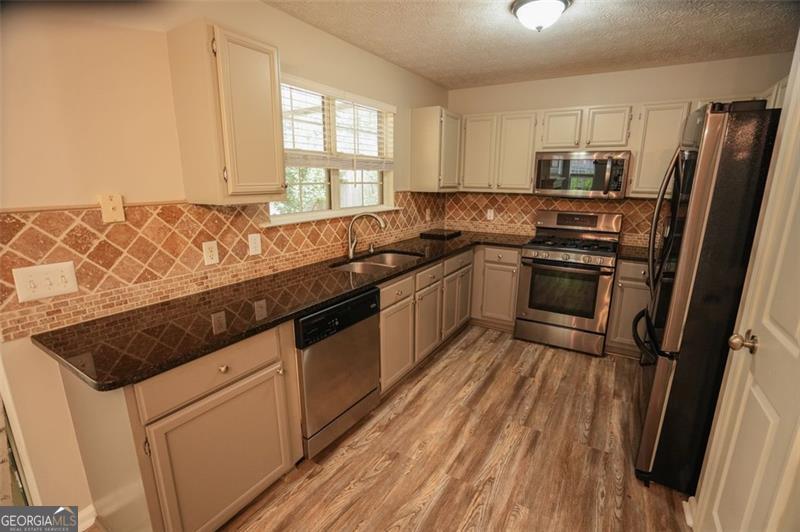 4287 CABRETTA DR