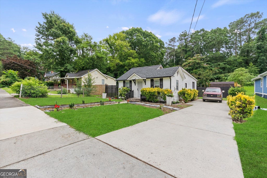 Photo of 2100 Tiger Flowers Drive, Atlanta, GA 30314 (MLS # 10780682)