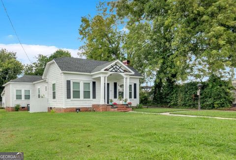 8 S Hughes ST SW Rome GA 30165