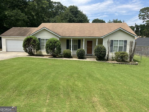 300 W Midland Avenue, Winder, GA 30680 - #: 10818339