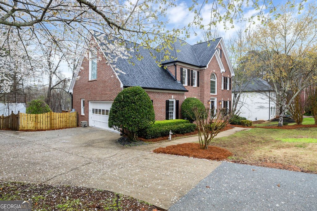 Photo of 100 Penwick Drive, Roswell, GA 30075 (MLS # 10714707)