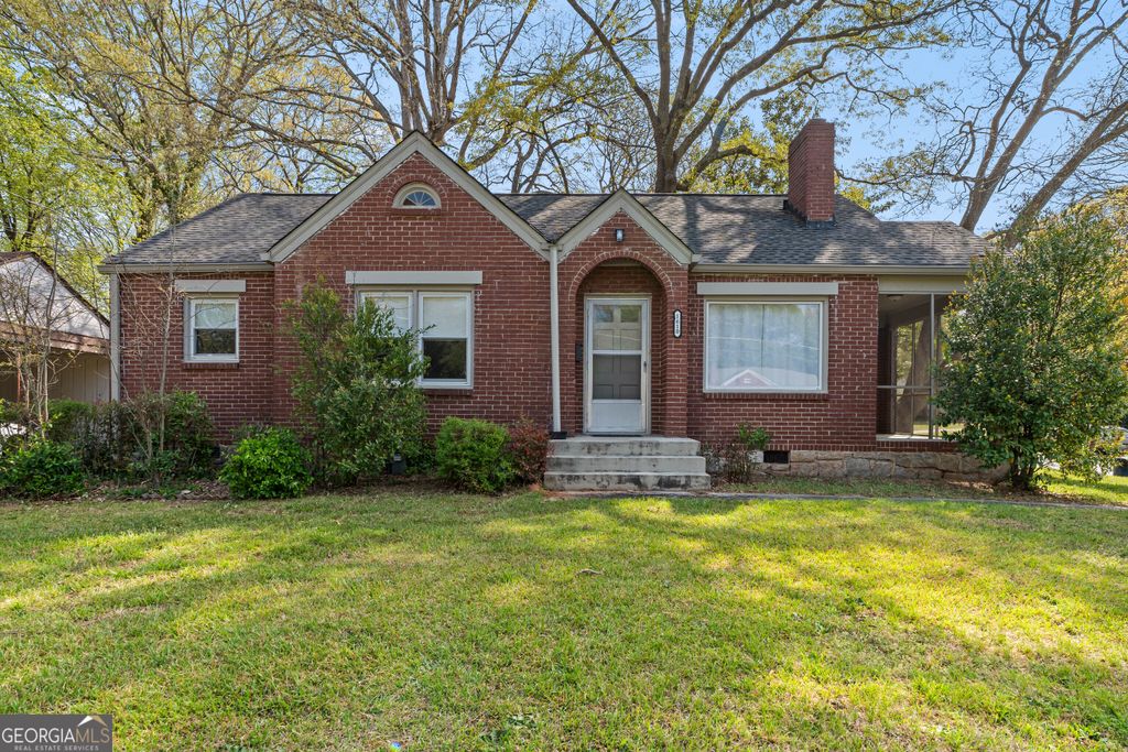 Photo of 1610 Brewer Boulevard SW, Atlanta, GA 30310 (MLS # 10722267)