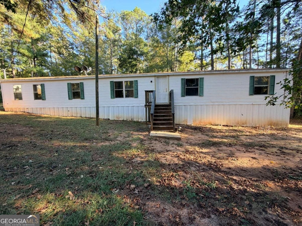 Photo of 111 E Blue Branch Road SW, Eatonton, GA 31061 (MLS # 10881904)