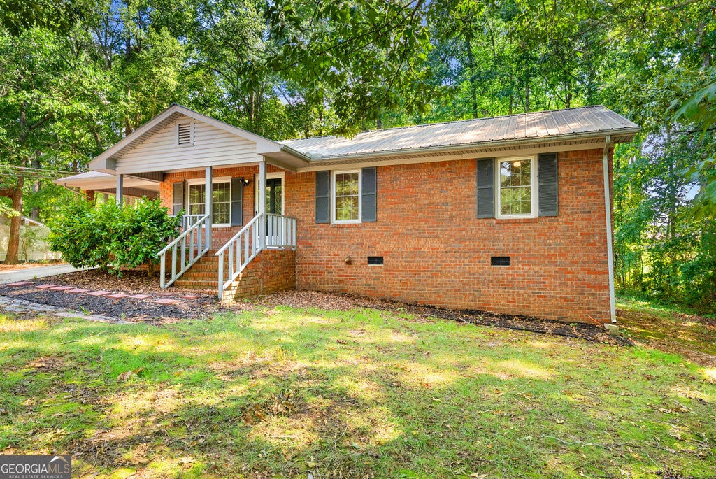 Photo of 50 Hidden Hills DR, Hartwell, GA 30643 (MLS # 10841178)