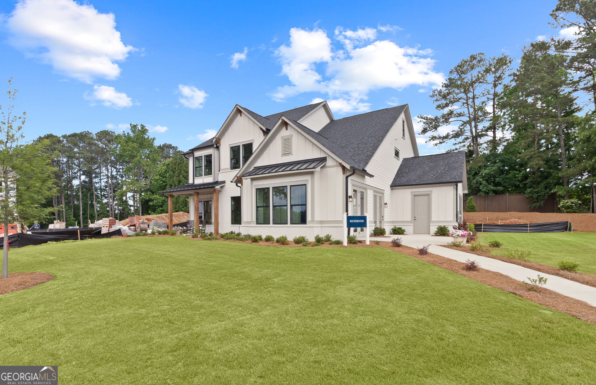 2810 Herrington DR