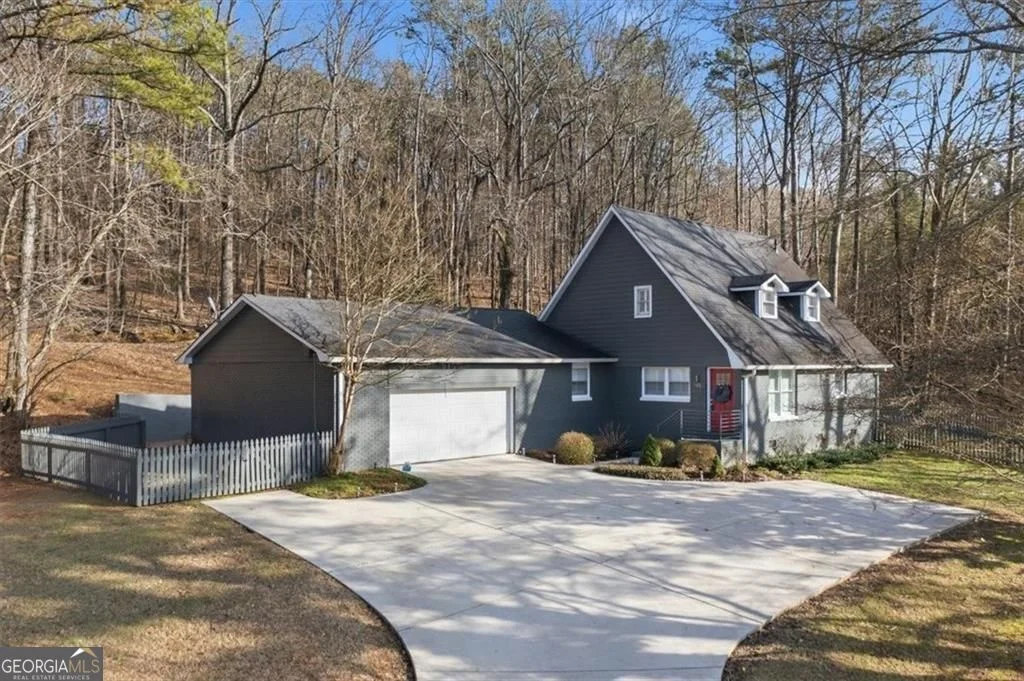 145 Mountain View Road SE