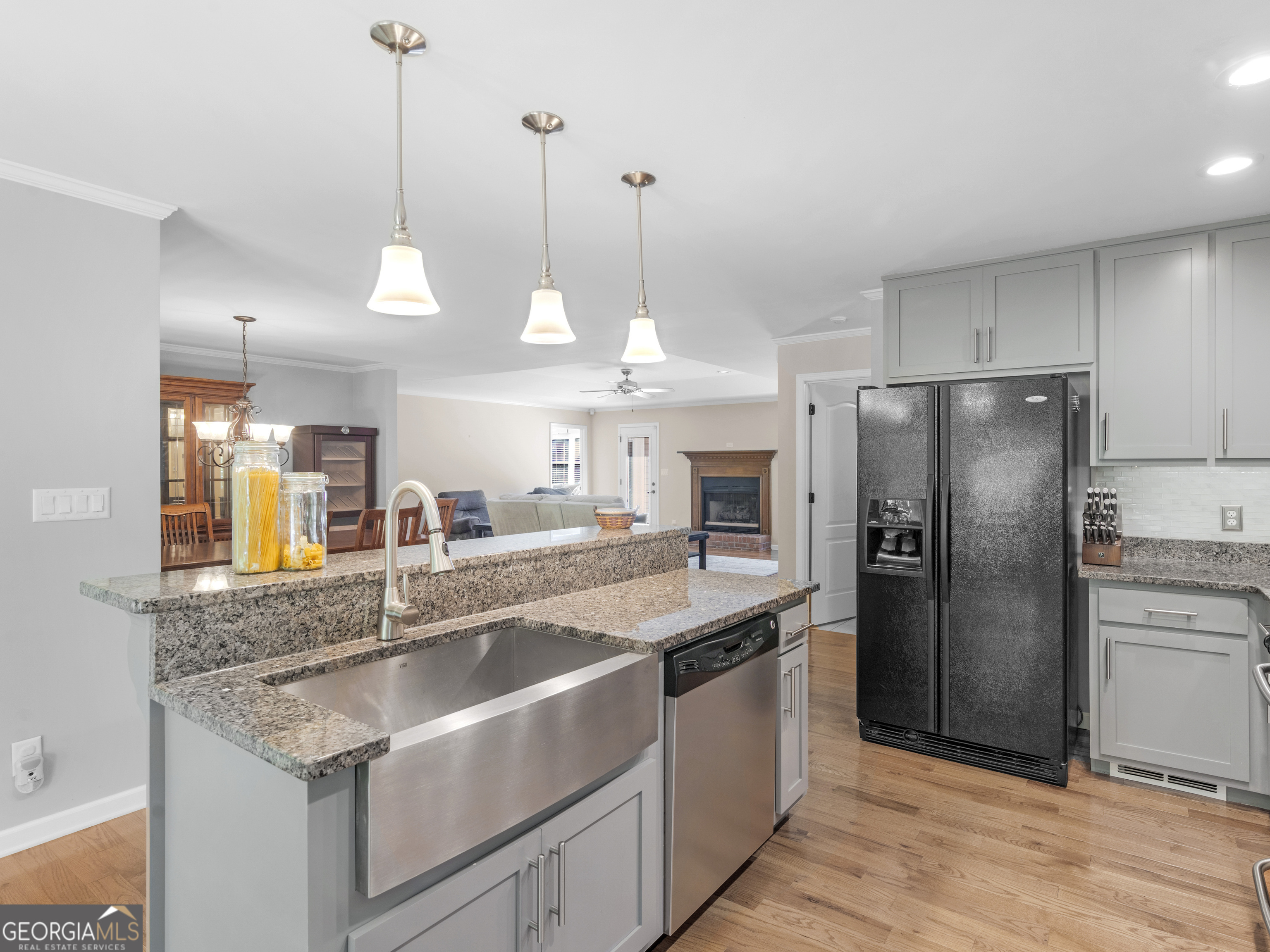 469 Kimberly CT