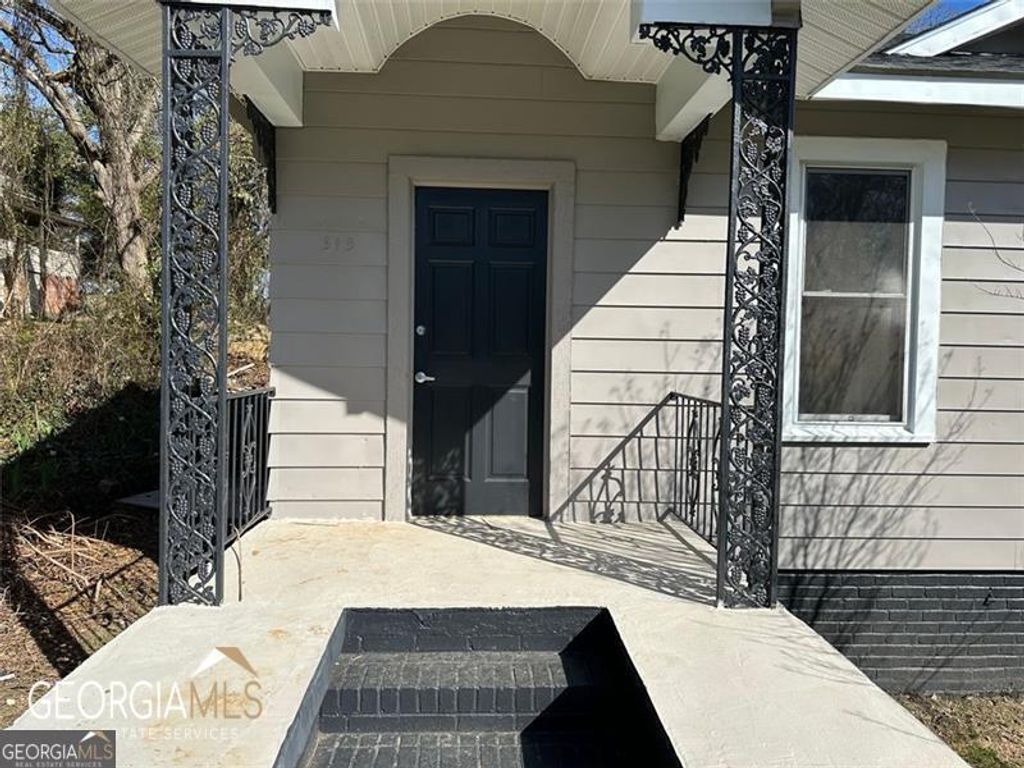 Photo of 315 Jones St, Cedartown, GA 30125 (MLS # 10661675)