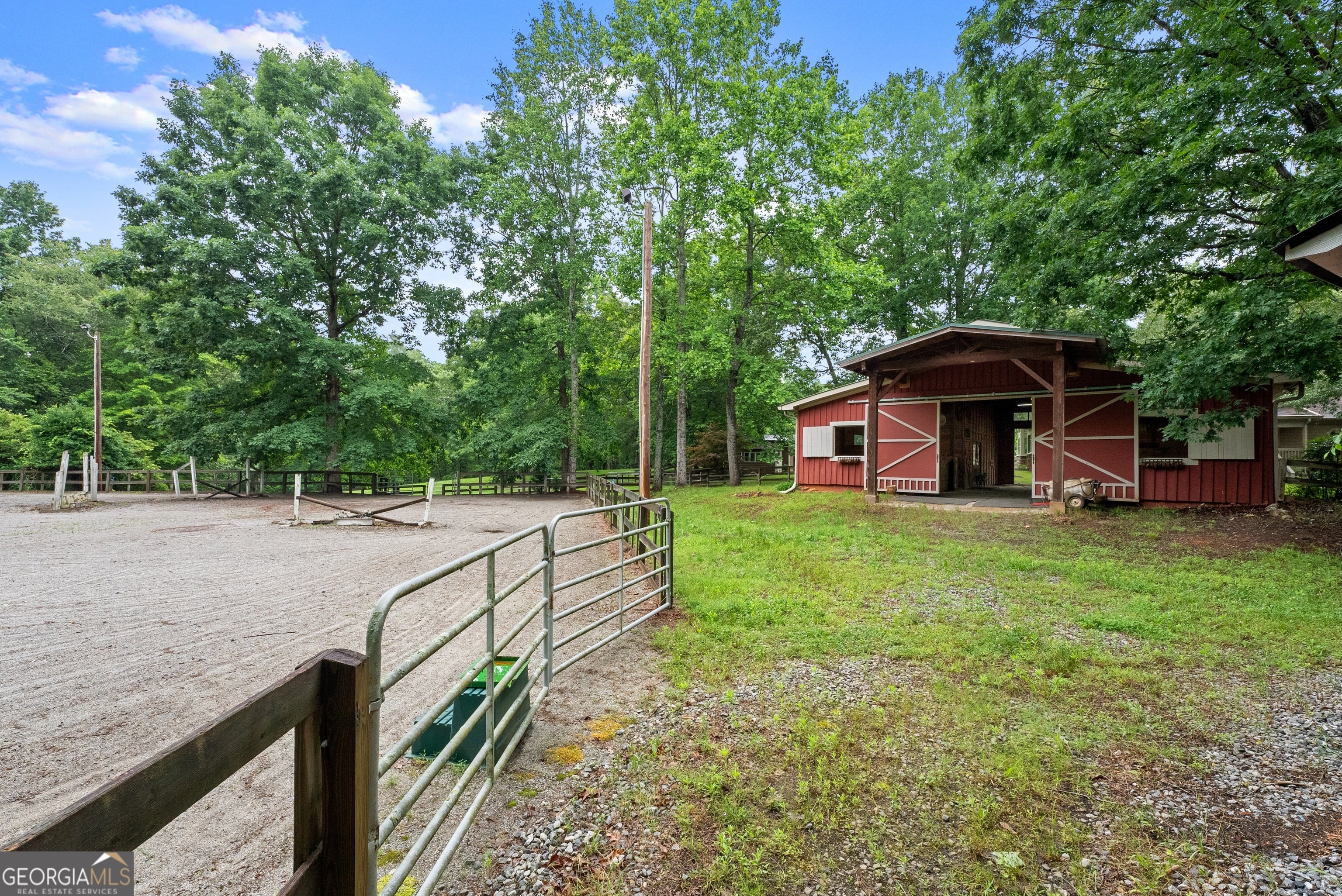 802 Old Mill TRL
