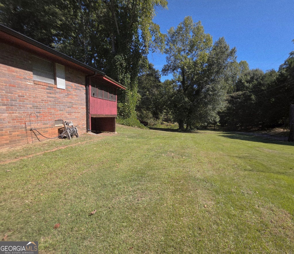 Photo of 223 Lakeview Drive, Cornelia, GA 30531 (MLS # 10853964)