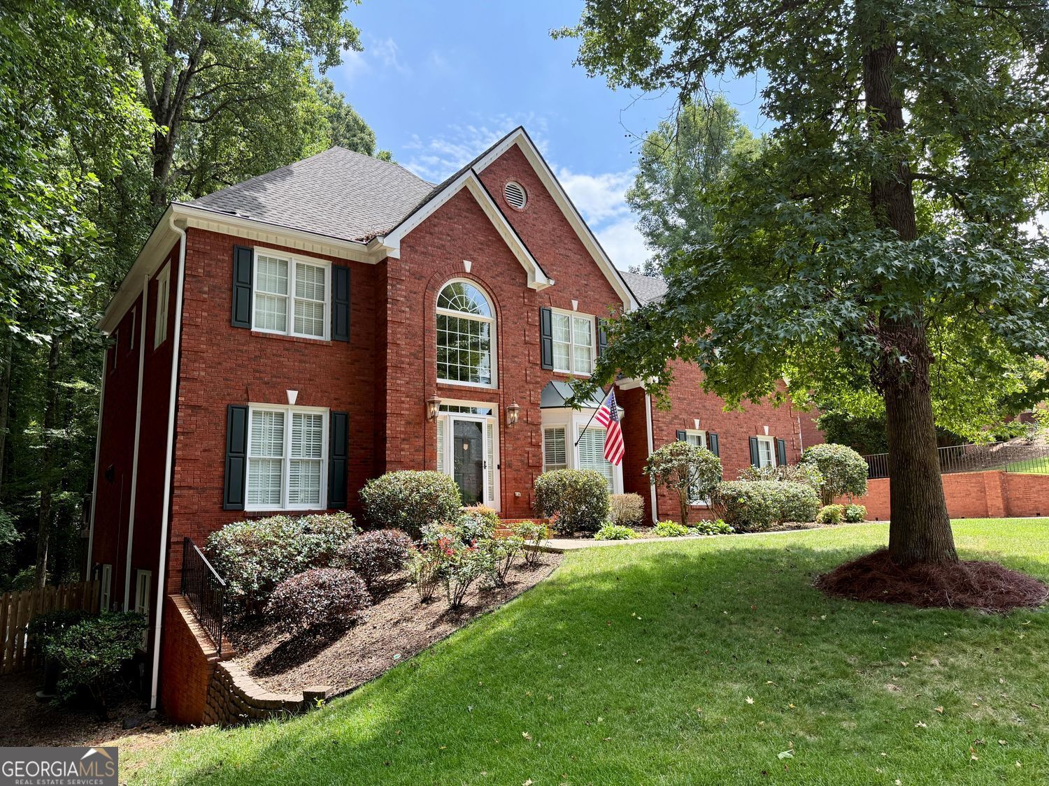 192 Brook LN