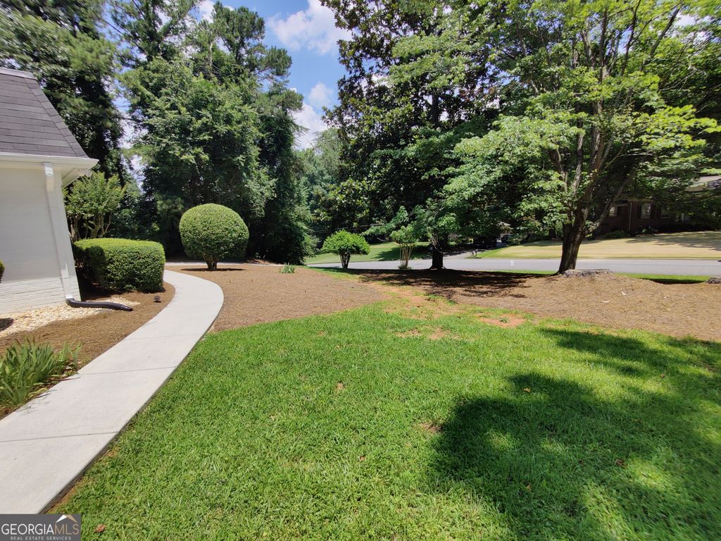 Photo of 7640 Ryefield Drive, Sandy Springs, GA 30350 (MLS # 10703345)