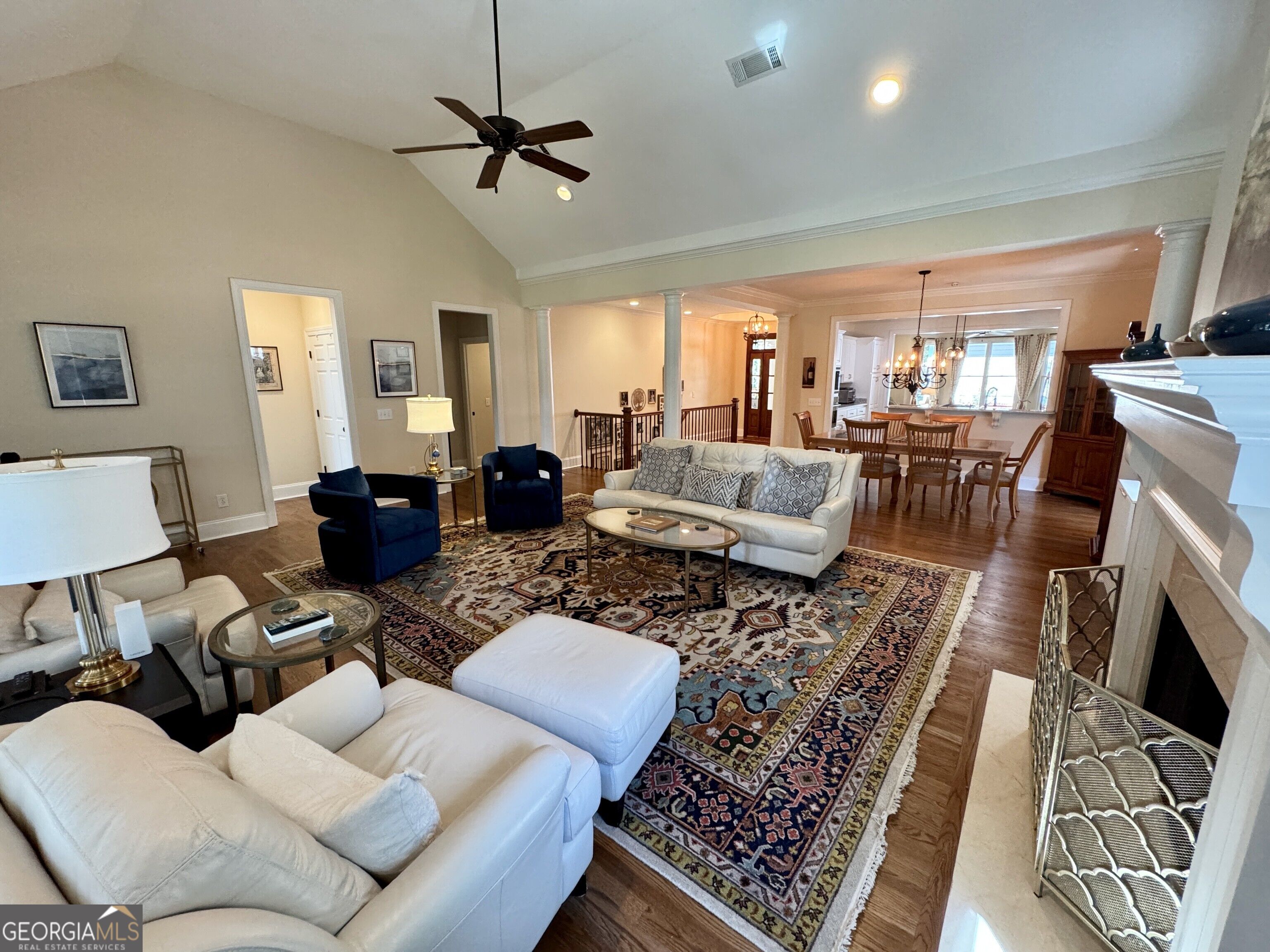 1011 Olde Chapel LN