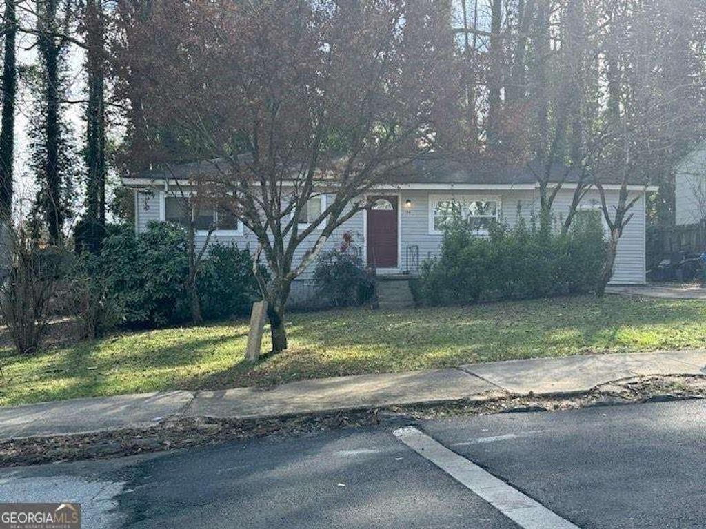 Photo of 3346 Delmar Lane NW, Atlanta, GA 30331 (MLS # 10734351)