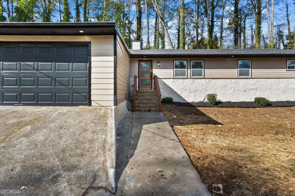 Photo of 2950 Concord Drive, Decatur, GA 30033 (MLS # 10689685)