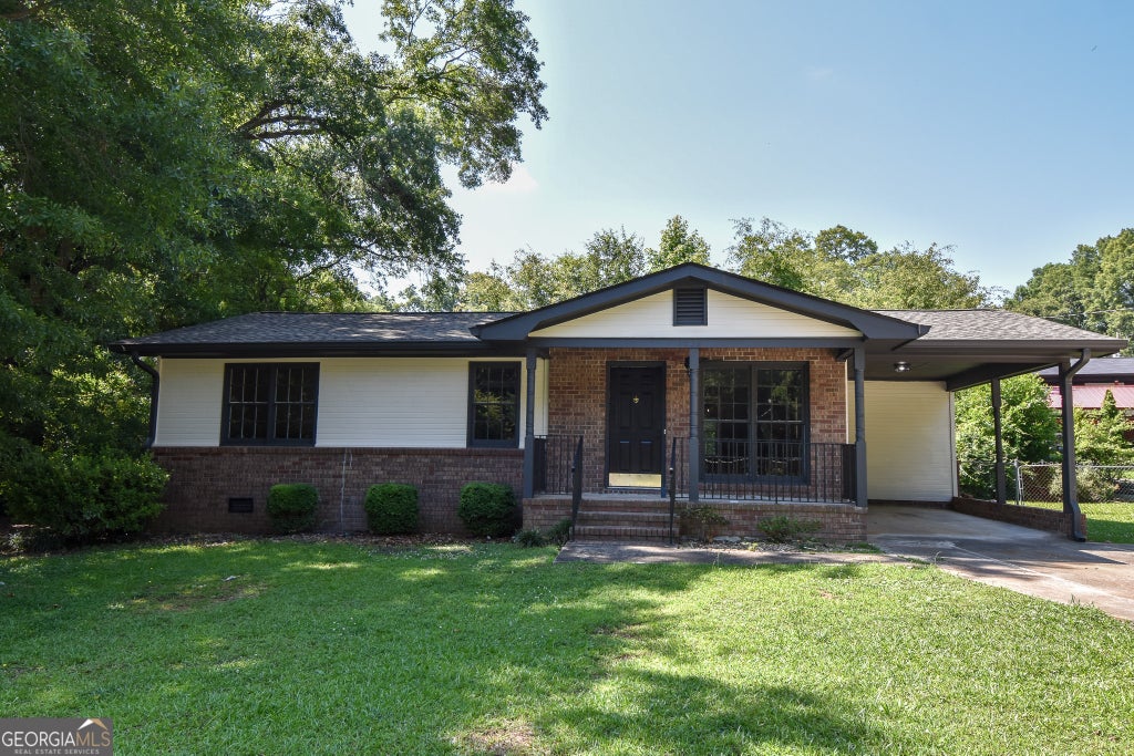 Photo of 1538 Spring Valley Circle, Griffin, GA 30223 (MLS # 10785088)