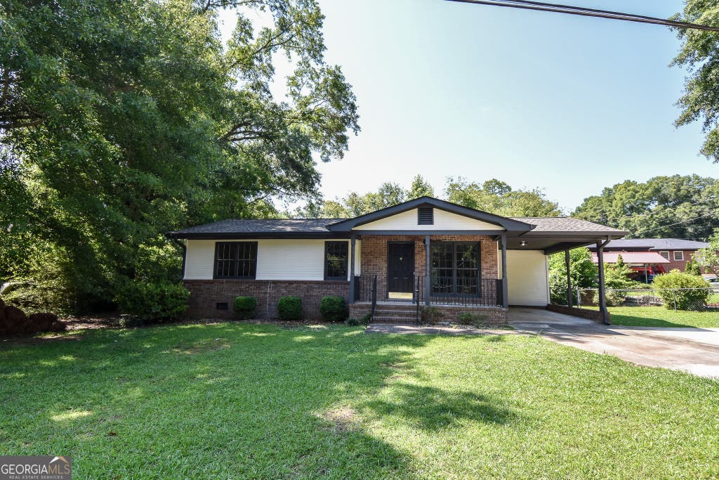 Photo of 1538 Spring Valley Circle, Griffin, GA 30223 (MLS # 10785088)