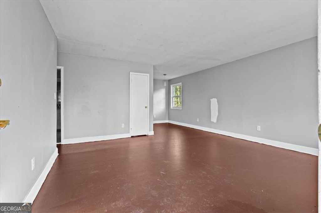 Photo of 685 Bolton Road NW, Atlanta, GA 30331 (MLS # 10734348)