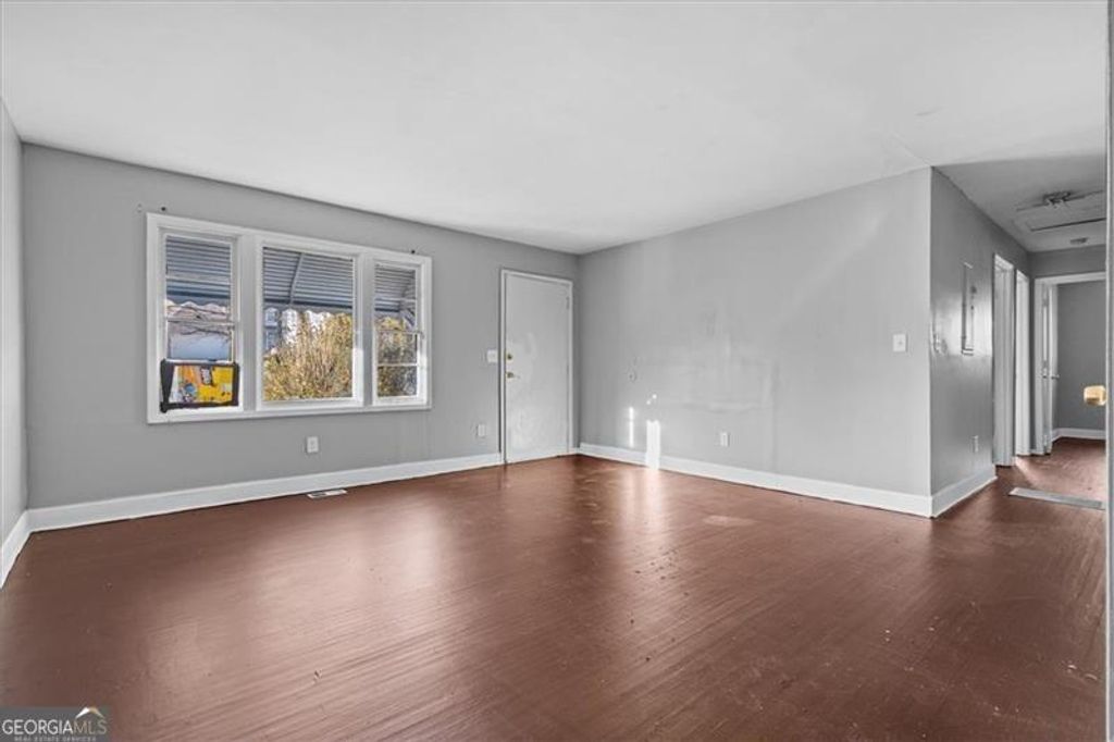 Photo of 685 Bolton Road NW, Atlanta, GA 30331 (MLS # 10734348)