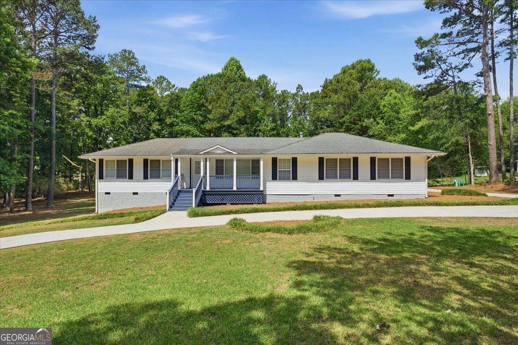 Photo of 480 Forest Oak Drive, Stockbridge, GA 30281 (MLS # 10770226)