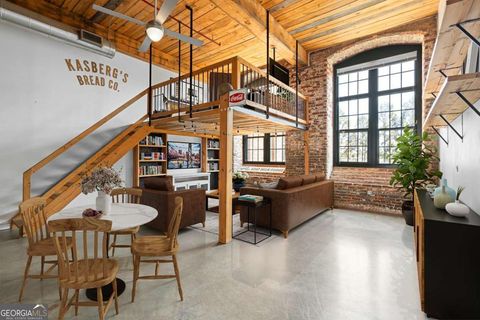 Photo of 170 Boulevard SE #H-221, Atlanta, GA 30312 (MLS # 10609189)