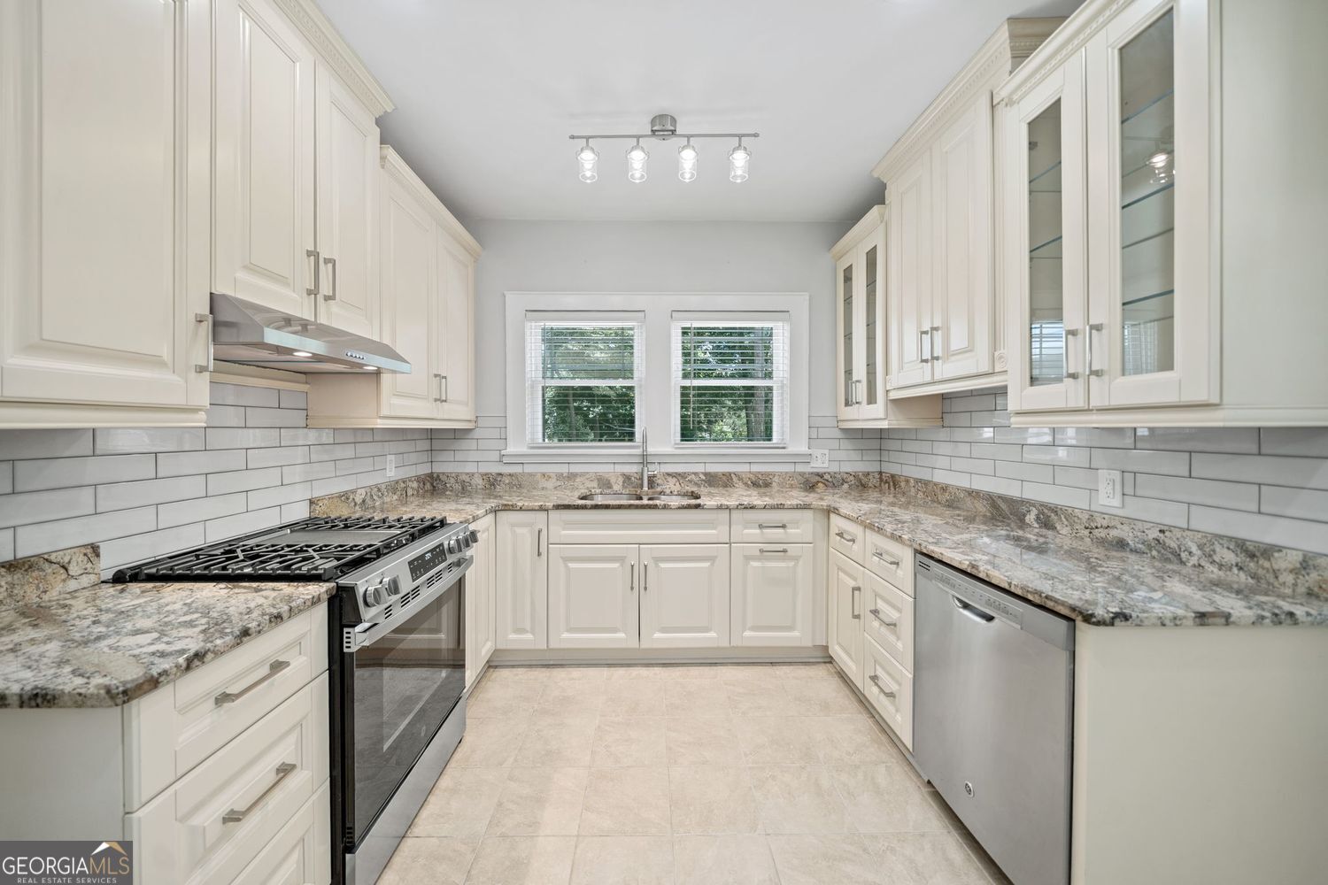 Atlanta, Georgia 30317, United States, 3 Bedrooms Bedrooms, ,3 BathroomsBathrooms,Residential,Active,241571