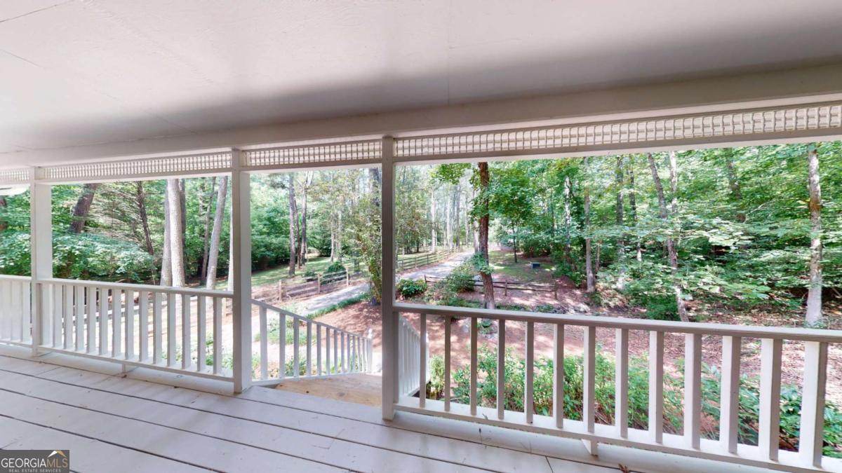 203 Cedar Creek CT