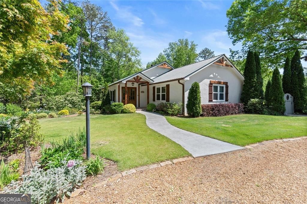 155 Crowe RD