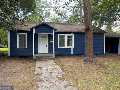 A home in Valdosta