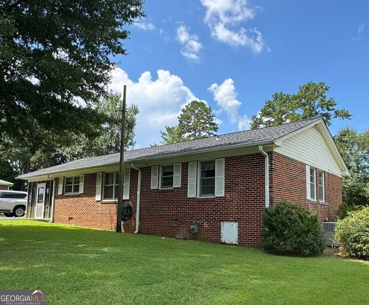 296 Goodwin DR