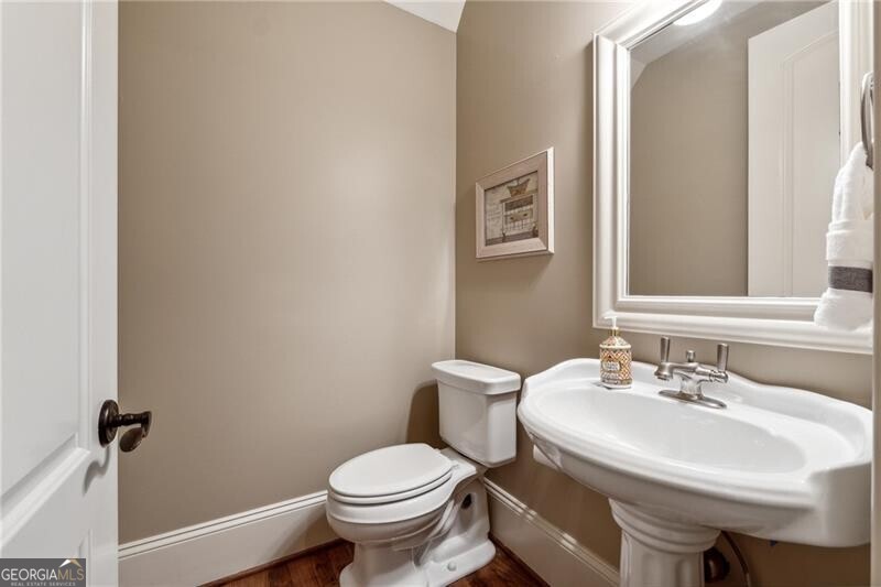 Ball Ground, Georgia 30107, United States, 5 Bedrooms Bedrooms, ,7 BathroomsBathrooms,Residential,Pending,45668