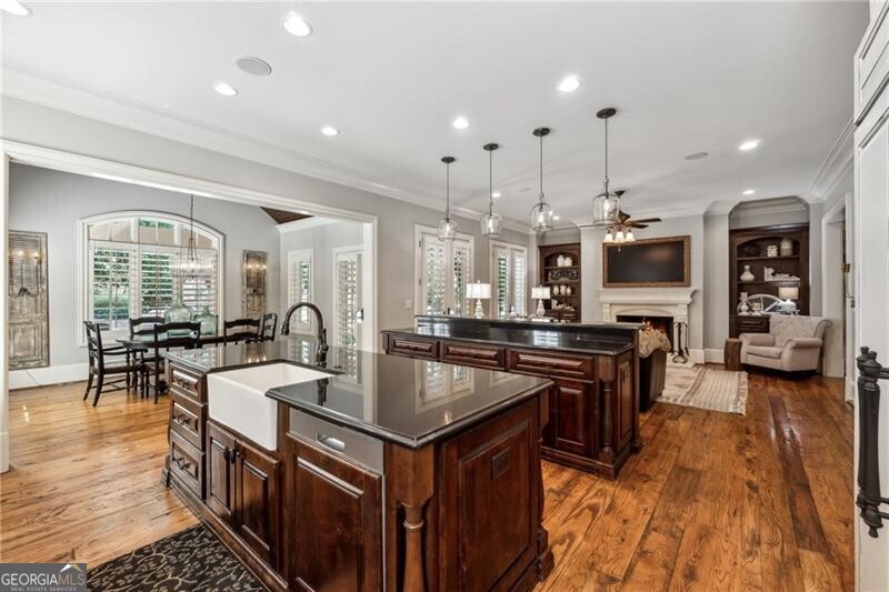 Ball Ground, Georgia 30107, United States, 5 Bedrooms Bedrooms, ,7 BathroomsBathrooms,Residential,Pending,45668