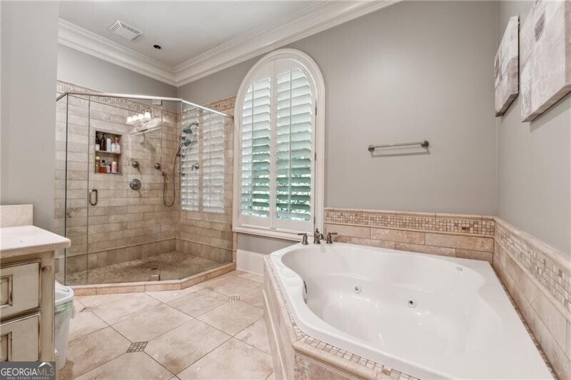 Ball Ground, Georgia 30107, United States, 5 Bedrooms Bedrooms, ,7 BathroomsBathrooms,Residential,Pending,45668