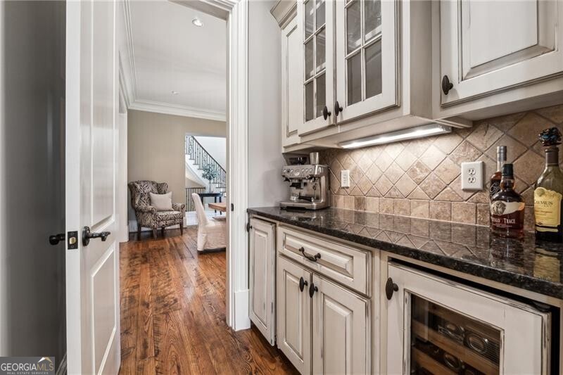 Ball Ground, Georgia 30107, United States, 5 Bedrooms Bedrooms, ,7 BathroomsBathrooms,Residential,Pending,45668