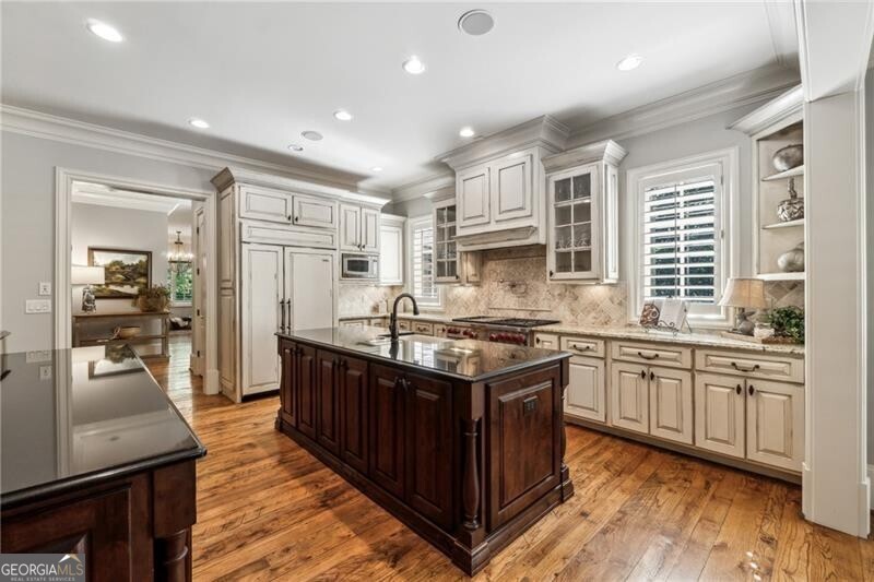 Ball Ground, Georgia 30107, United States, 5 Bedrooms Bedrooms, ,7 BathroomsBathrooms,Residential,Pending,45668