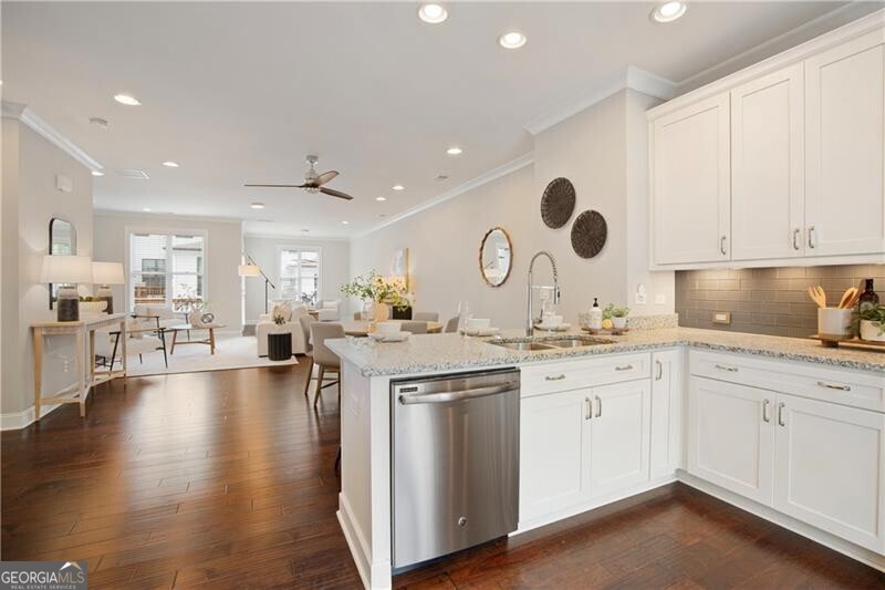 5227 Cresslyn RDG